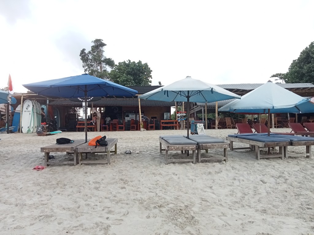 selong belanak beach, pantai selong belanak
